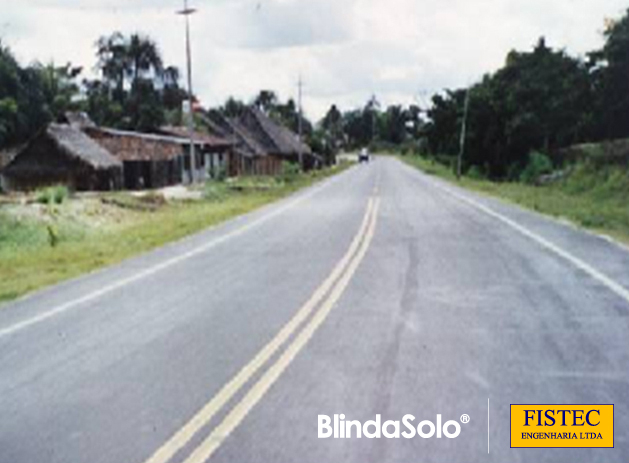 Rodovia em Iquitos - Peru